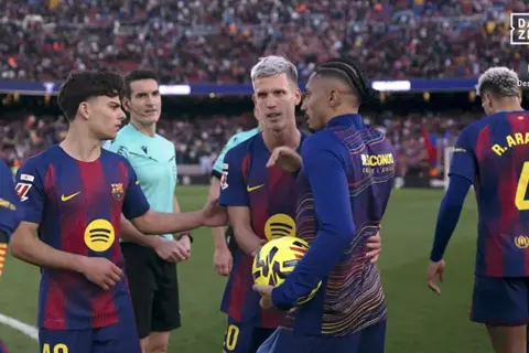 صراع الصدارة يتواصل.. ترتيب الدوري الإسباني بعد فوز برشلونة على إشبيلية